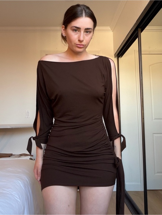 Cache Dresses & Skirts - Vintage Cache Off-Shoulder Espresso Tie-Sleeve Dolman Mini Dress